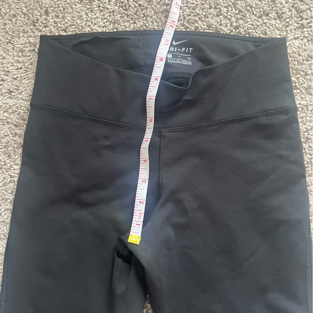 {Nike} Dri-Fit Cropped Mesh Leggings - Picture 9 of 12